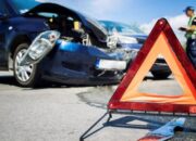 Mobil Tertabrak KRL di Cibinong, Dua Penumpang Selamat :  PikirpediaMegapolitan